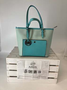 MICHAEL KORS LARGE SAFFIANO BLUE, LIGHT BLUE SHOULDER BAG